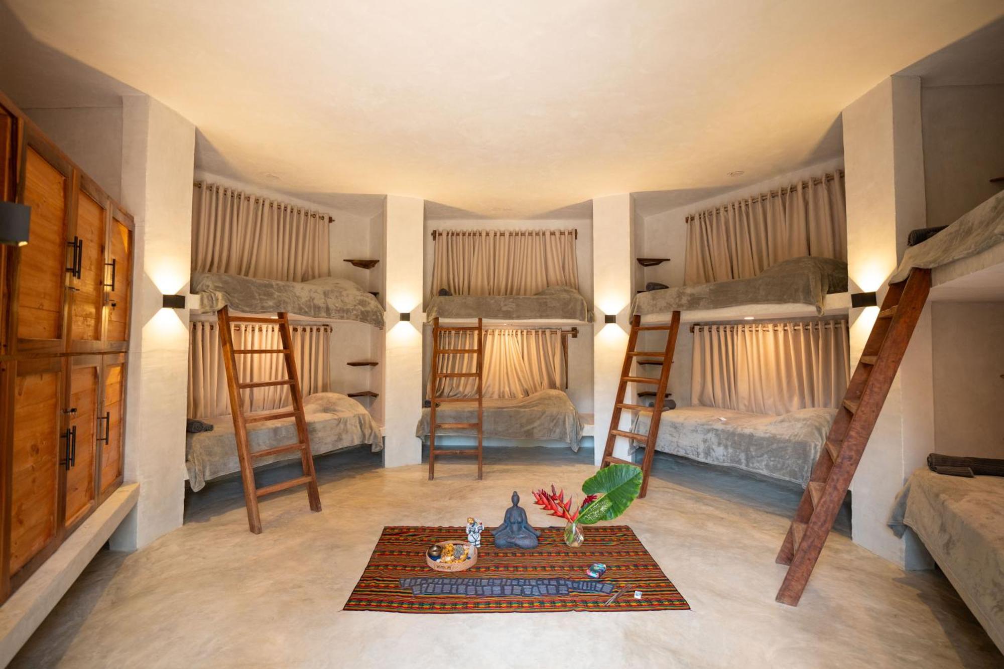 Leisy'S Garden Hostel & Rooms Samana Zewnętrze zdjęcie