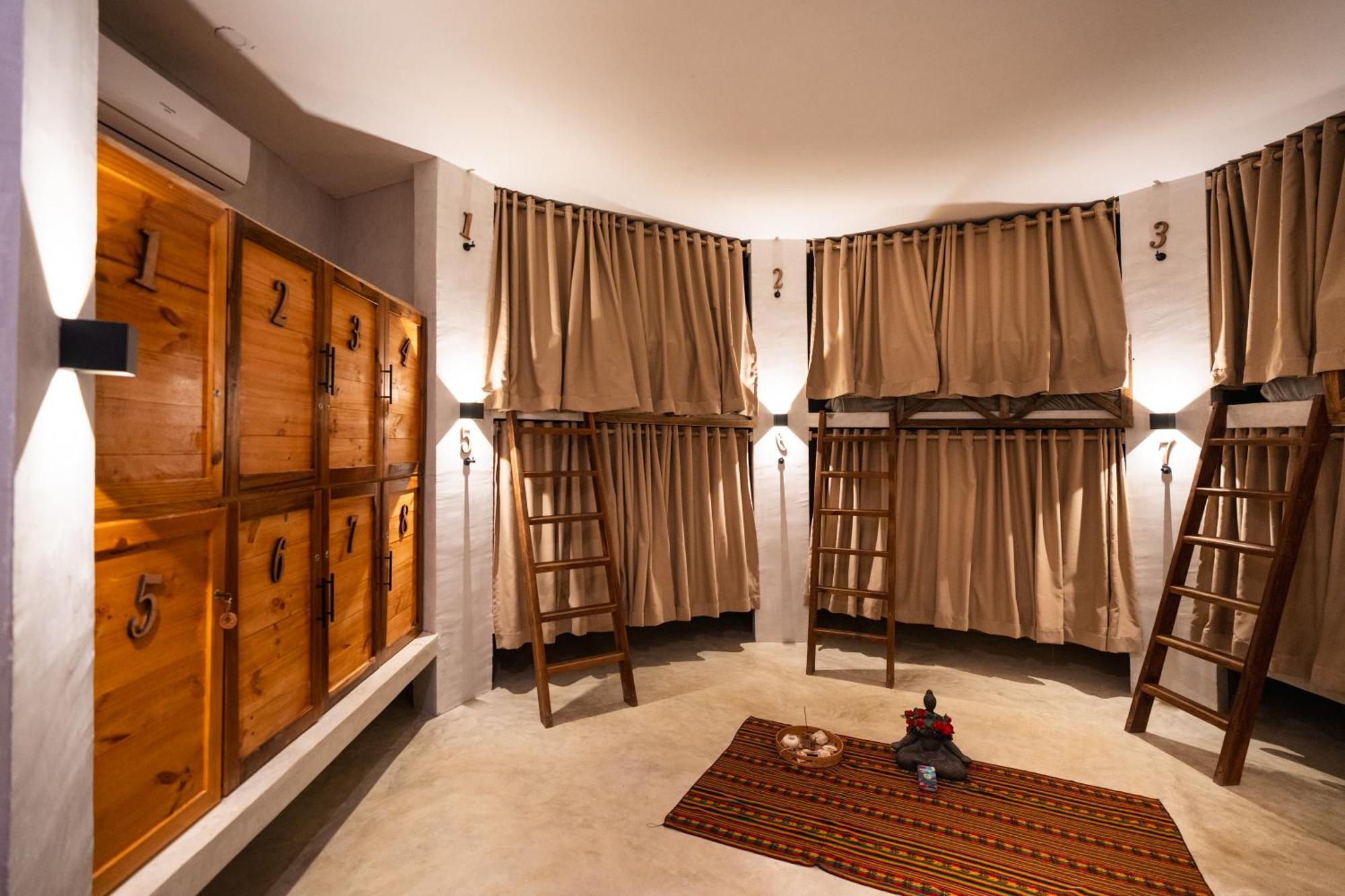 Leisy'S Garden Hostel & Rooms Samana Zewnętrze zdjęcie