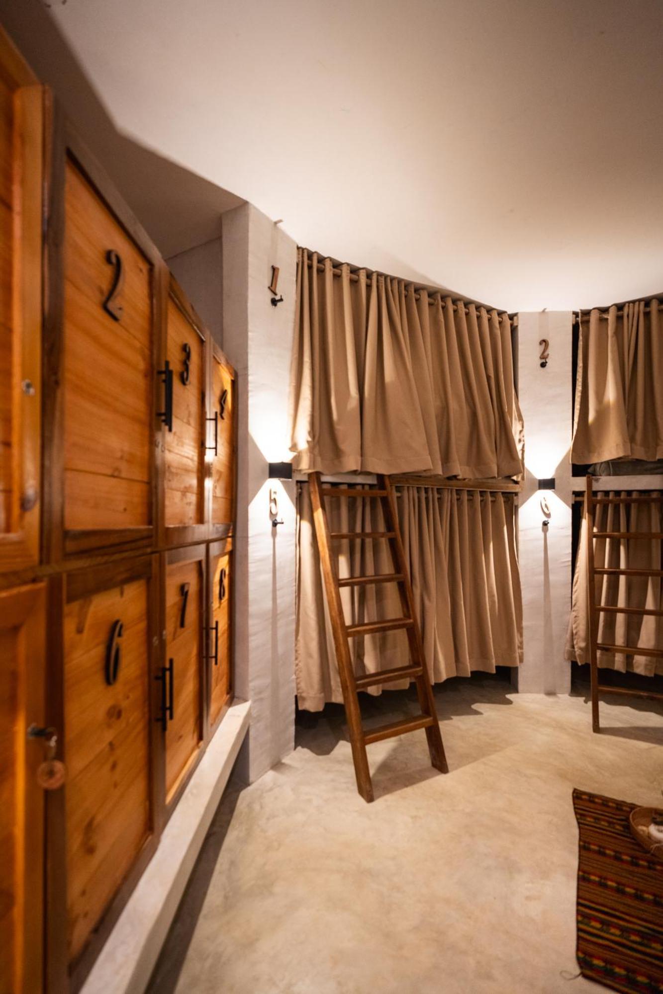 Leisy'S Garden Hostel & Rooms Samana Zewnętrze zdjęcie