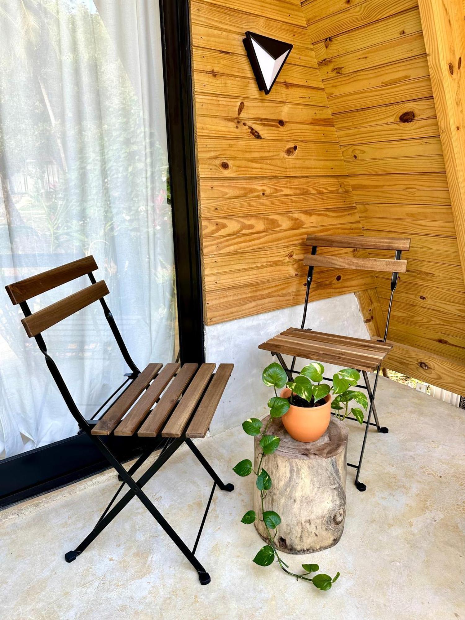 Leisy'S Garden Hostel & Rooms Samana Zewnętrze zdjęcie